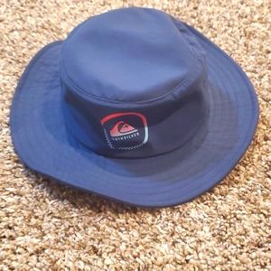 NWOT Kids Quiksilver Bucket Hat Size 50CM